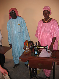 N&auml;hmaschine mit Fu&szlig;betrieb aus China